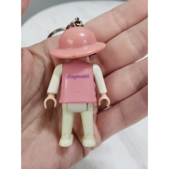 Playmobil‎ Child In Pink Hat Keychain Figure Geobra 1981 Playmobil - Picture 3 of 4